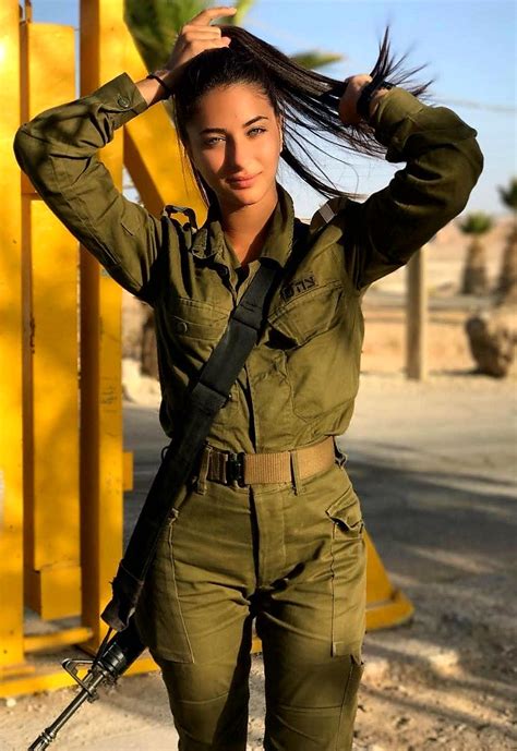 israeli women in the military