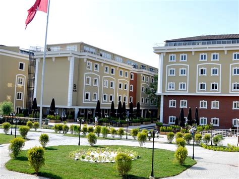 istanbul aydın üniversitesi adres