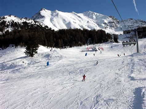 italian ski resorts pila