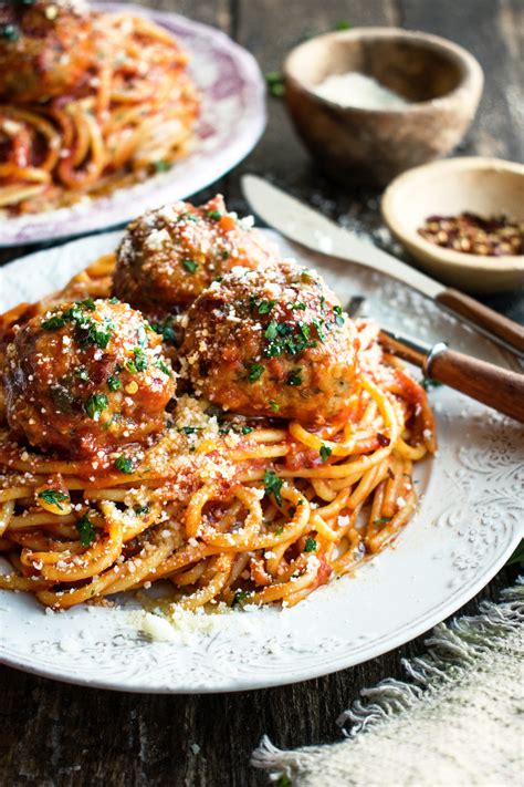 italian style spaghetti and meatballs