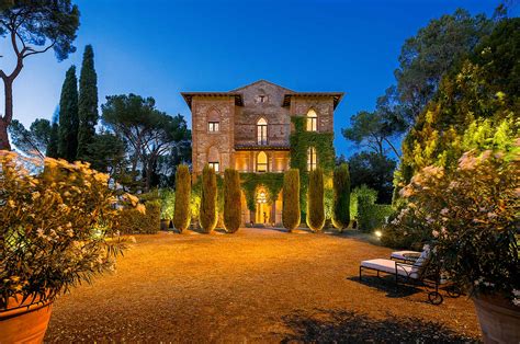 italian villa tuscany italy