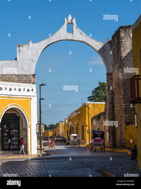 izamal yucatan historical heritage