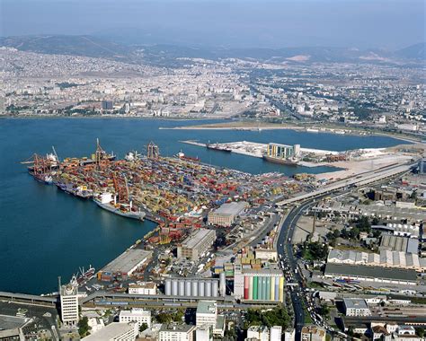 izmir port turkiye