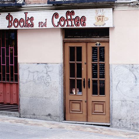 J&J Books & Coffee Shopping in Malasaña, Madrid