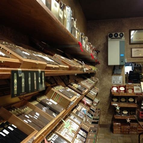 j and r cigars locations