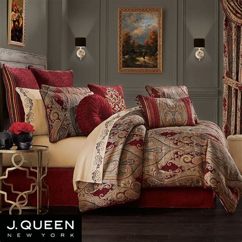 J Queen Garnet Bedding