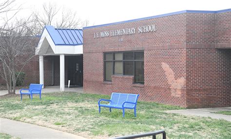 j.e. moss elementary school