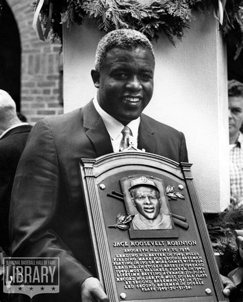 jackie robinson inducted into hall of fame