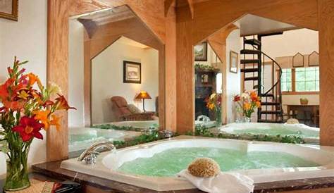 Hot tub suite in Cambria Hotel Columbus Polaris, Ohio