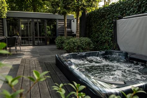 Jacuzzi Driehoek Buiten