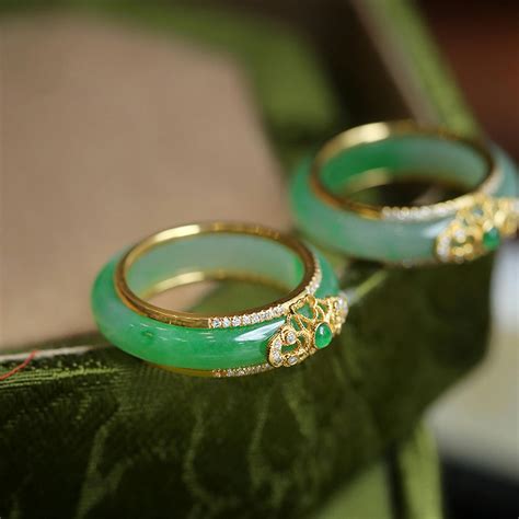 jade stone ring