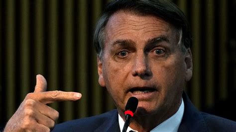 jair bolsonaro renounces citizenship