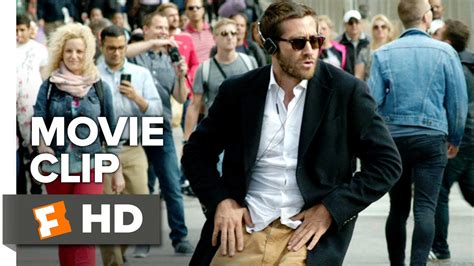 jake gyllenhaal movie dancing with headphones