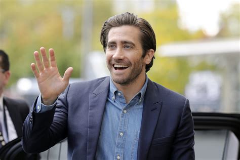 jake gyllenhaal net worth 2005