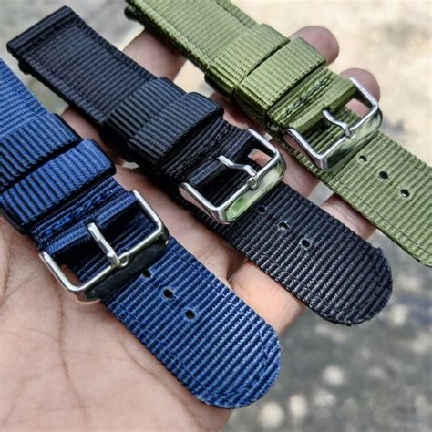 Jam Tangan Strap Kanvas