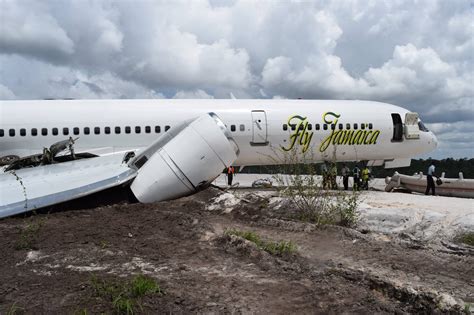 Probe Launched in Jamaica Plane Wreck CBS News