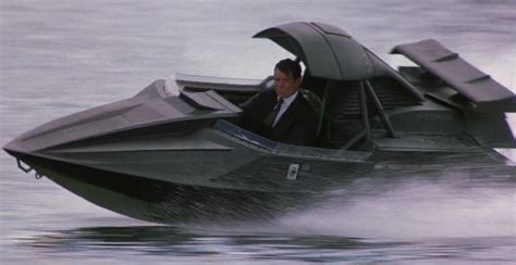 james bond speed boat