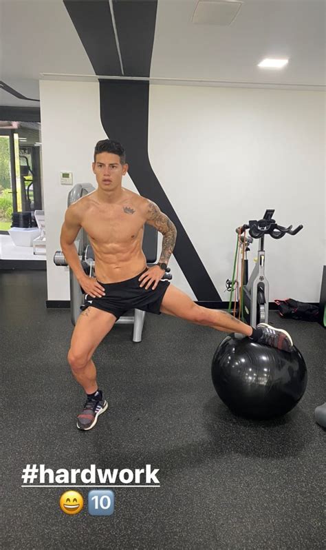 james nude rodriguez