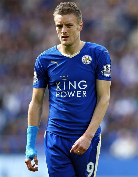 jamie vardy age when he signed for leicester