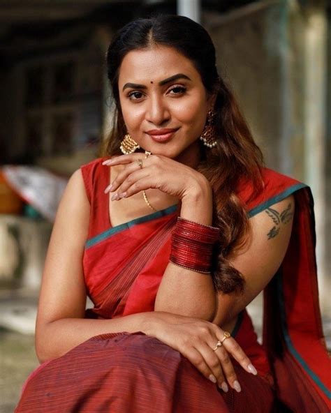 New Janani Ashok Kumar Wiki Latest