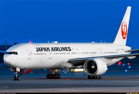 japan airlines in japan