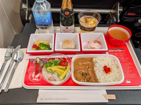 japan airlines premium economy food