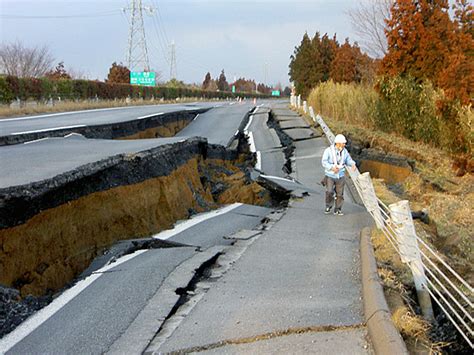 japan earthquake today march 11