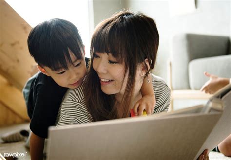 Happiness Japanese Mom With The Son HighRes Stock Photo Getty Images