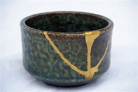 home.furnitureanddecorny.com:japanese ceramics gold