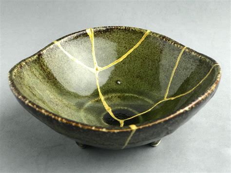 japanese ceramics gold