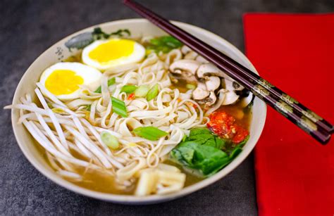 japanese ramen noodle soup