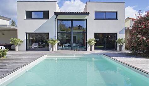 Créer un jardin de maison moderne avec piscine de style