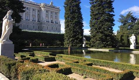 Jardines De Sabatini Madrid Spain The Gardens , Royal Palace In