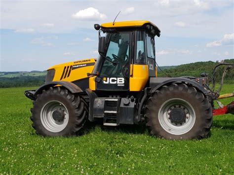 Jcb Tractor 3230 Hp