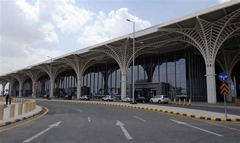 jeddah airport to madinah distance