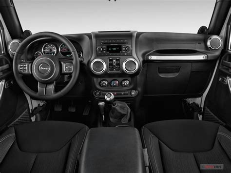jeep 2 door wrangler interior