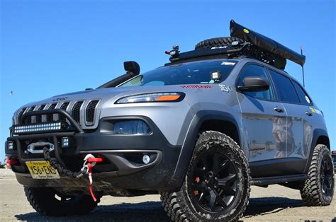 jeep cherokee trailhawk accessories