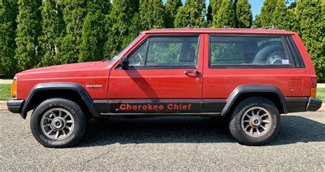 jeep cherokee xj 2 door