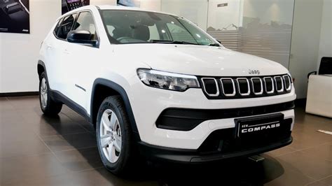jeep compass base model on road price