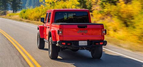 jeep gladiator 2022 gas mileage