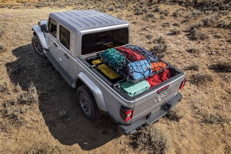 jeep gladiator bed width