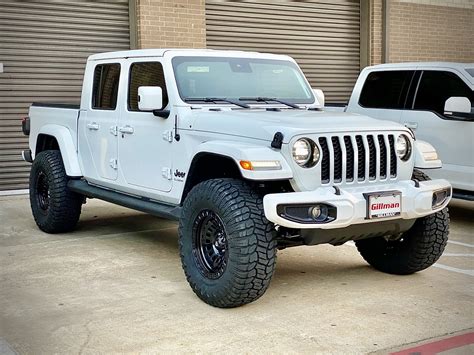 jeep gladiator big tires