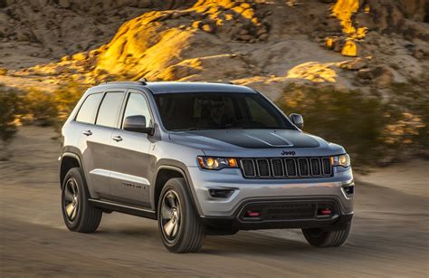 2017 Jeep Grand Cherokee Trailhawk 5.7 Hemi Road Test The Car Magazine