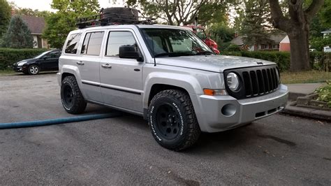 jeep patriot 2016 tire size