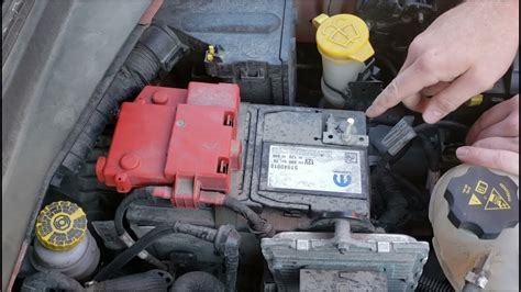 jeep renegade 2016 battery replacement