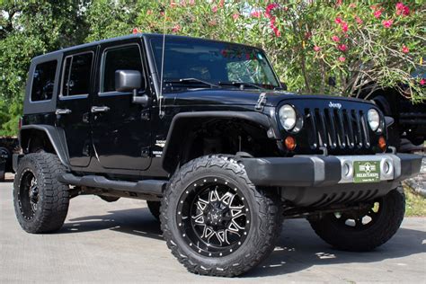 jeep wrangler 2010 sahara