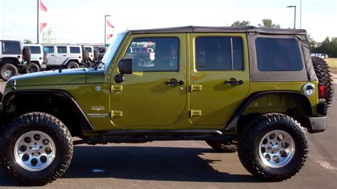 jeep wrangler 4-door sahara