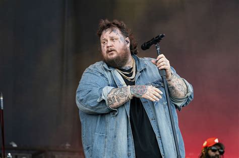 Jelly Roll in Tears After Receiving This SPECIAL Gift From Lynyrd