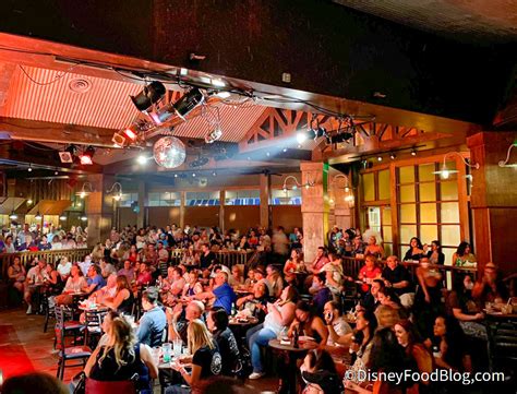 Jellyrolls Dueling Piano Bar Has Reopened at Disney's Boardwalk