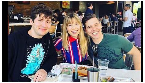 Jennette McCurdy's Brothers: Unveiling Family Bonds And Sibling Dynamics